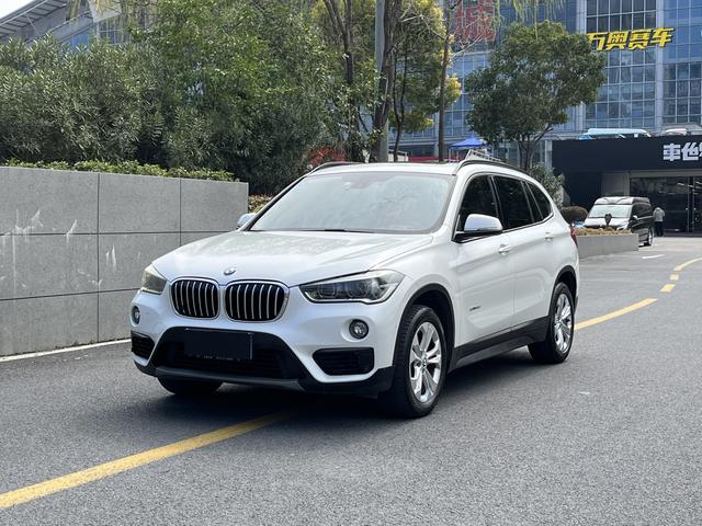 BMW X1 2016 sDrive18Li Premium – фото 1