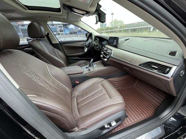 BMW 5 Series 2018 530Li Leading Luxury Package – фото 11