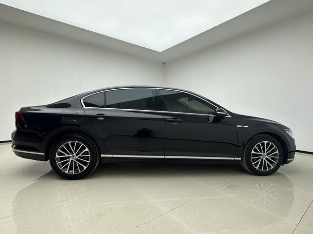 Volkswagen Magotan 2020 330TSI DSG Luxury – фото 8