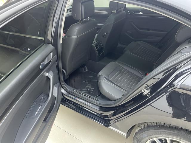 Volkswagen Magotan 2020 330TSI DSG Luxury – фото 13