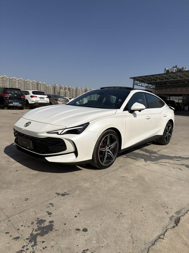 MG7 2025 модификация 2.0T автоматическое Trophy+ Chao Class Sports Edition – фото 1