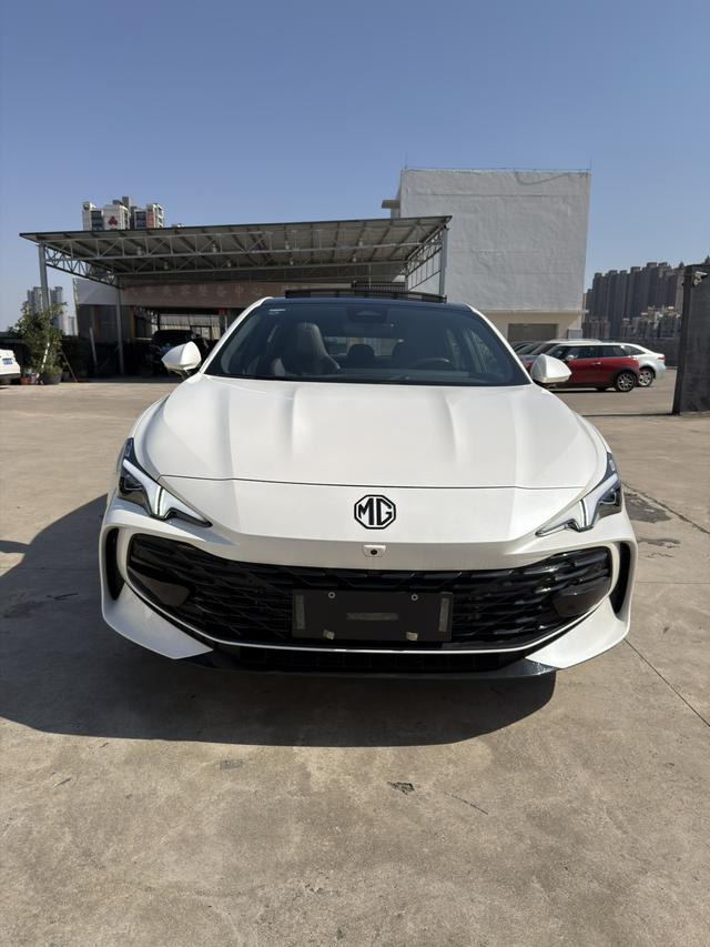 MG7 2025 модификация 2.0T автоматическое Trophy+ Chao Class Sports Edition – фото 2