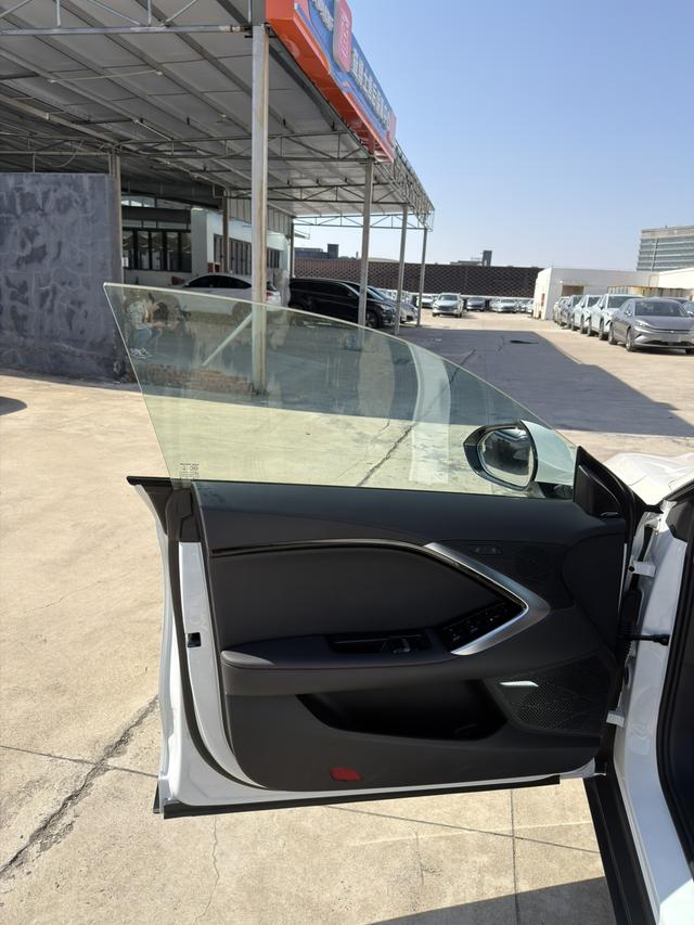 MG7 2025 модификация 2.0T автоматическое Trophy+ Chao Class Sports Edition – фото 4