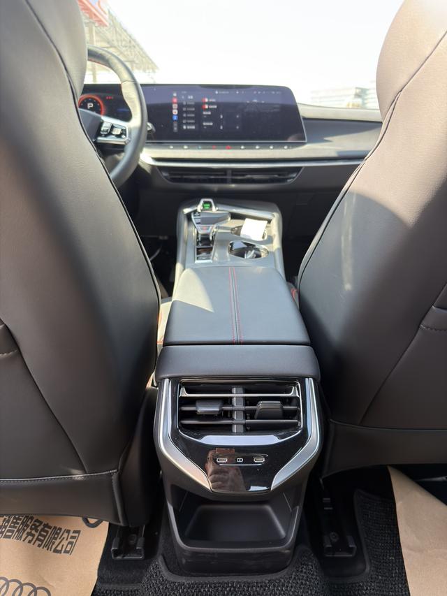 MG7 2025 модификация 2.0T автоматическое Trophy+ Chao Class Sports Edition – фото 11