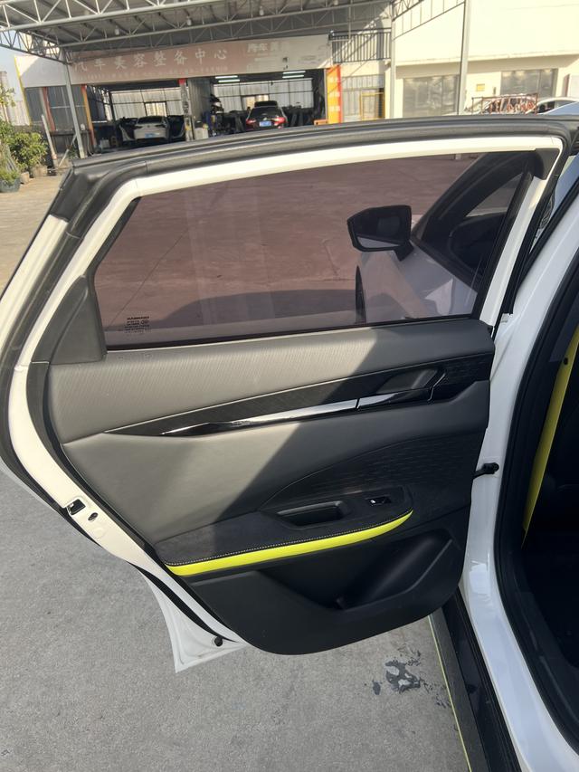 Changan UNI-V 2022 1.5T Sport – фото 12