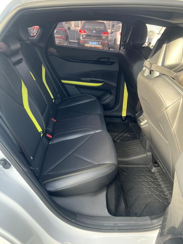 Changan UNI-V 2022 1.5T Sport – фото 15