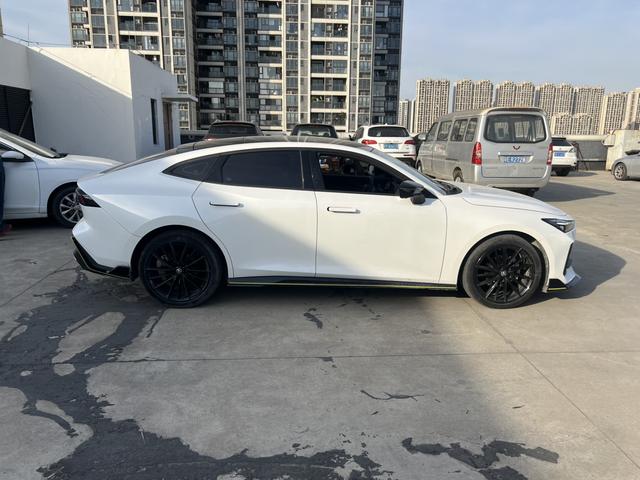 Changan UNI-V 2022 1.5T Sport – фото 16
