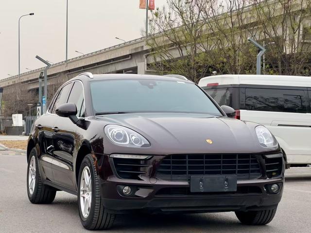 Porsche Macan 2017 Macan 2.0T – фото 3