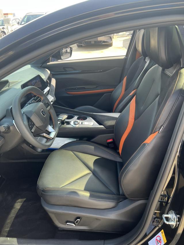 Changan UNI-V 2022 1.5T Sport – фото 6