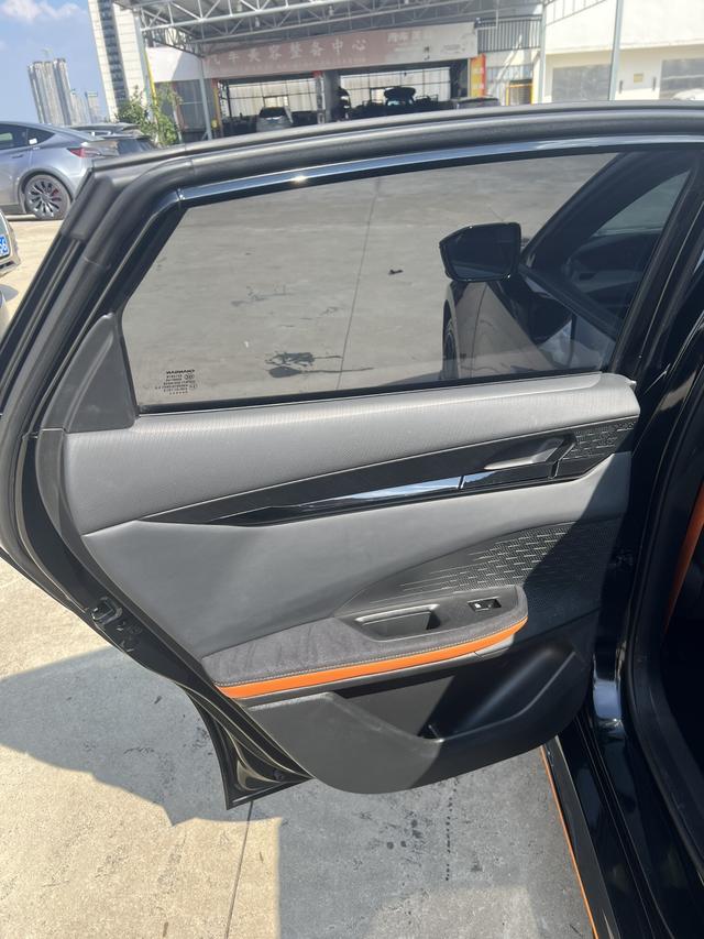 Changan UNI-V 2022 1.5T Sport – фото 12