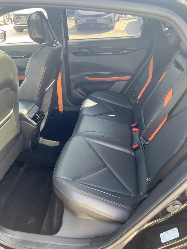 Changan UNI-V 2022 1.5T Sport – фото 13