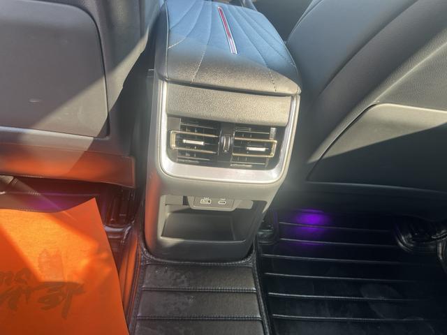Hongqi H5 2024 2.0T Automatic SmartLink Flag Edition – фото 12