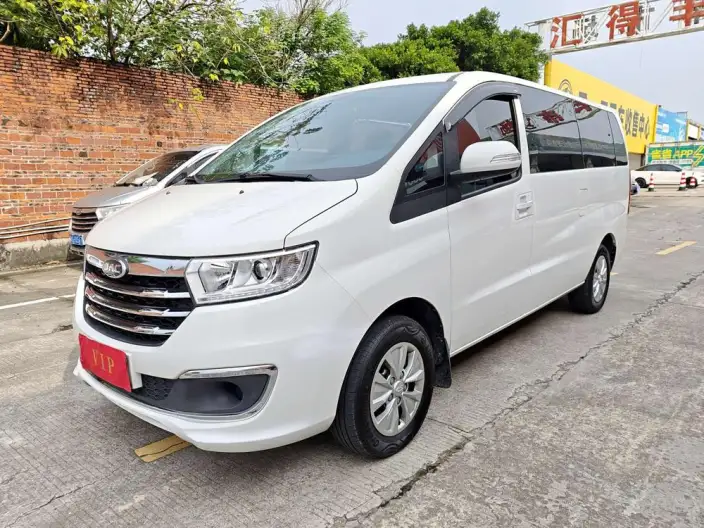 Refine M3 2023 Model PLUS 1.5T 7 seat Zhilian Edition