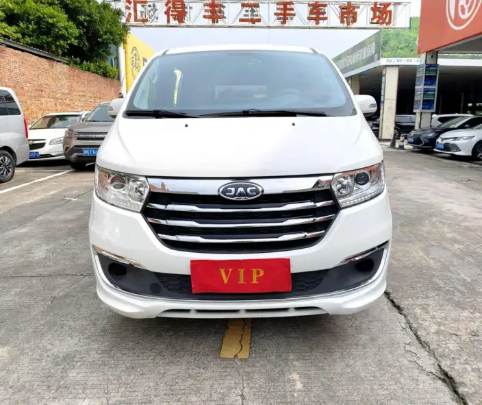 Refine M3 2023 Model PLUS 1.5T 7 seat Zhilian Edition