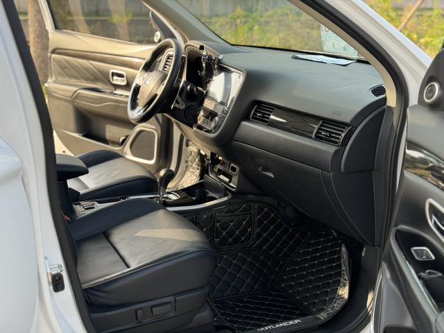 Mitsubishi Outlander 2019 2.0L 2WD Enjoy 7-seat China V – фото 4