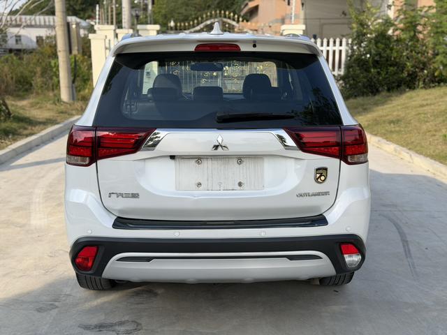 Mitsubishi Outlander 2019 2.0L 2WD Enjoy 7-seat China V – фото 9