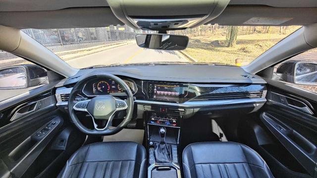 Volkswagen Passat 2022 330TSI Elite – фото 12