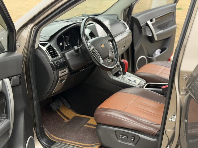 Chevrolet Captiva 2015 2.4L AWD Flagship 7-Seater – фото 3