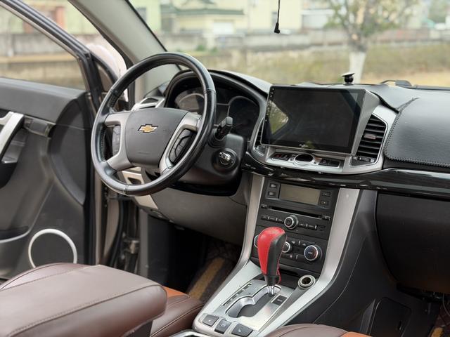 Chevrolet Captiva 2015 2.4L AWD Flagship 7-Seater – фото 7
