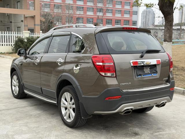 Chevrolet Captiva 2015 2.4L AWD Flagship 7-Seater – фото 8