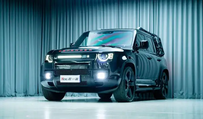 Land Rover Defender 2023 Model Facelift 110 5.0T V8