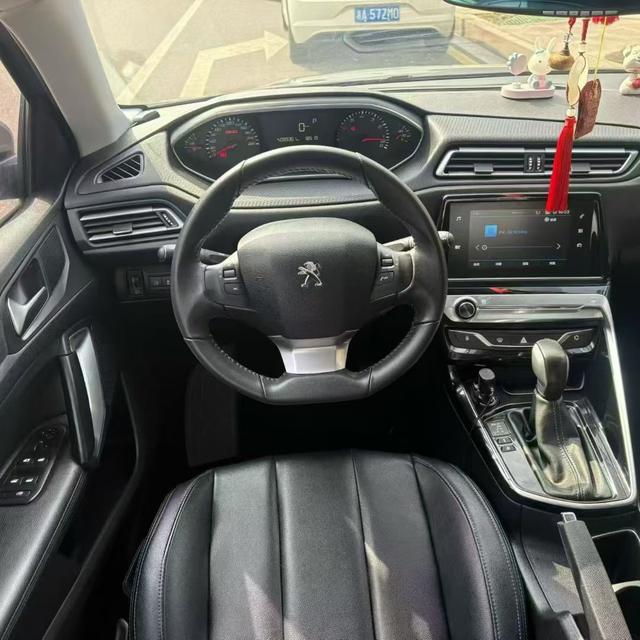 Peugeot 3008 2013 1.6THP Automatic Trend Модель 2018 года 1.6L автоматическое Deluxe Edition – фото 5