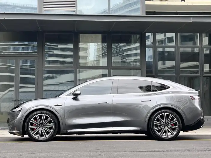 Luxeed R7 2025 Model Extended Range 53.4kWh Ultra 4WD Edition