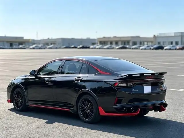 Yixuan Max 2022 Model 1.5T Dark Night Edge Edition