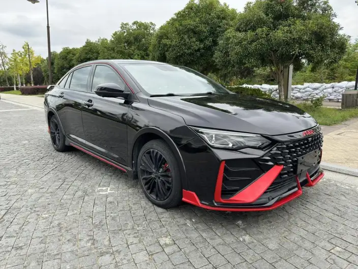 Yixuan Max 2022 Model 1.5T Dark Night Edge Edition