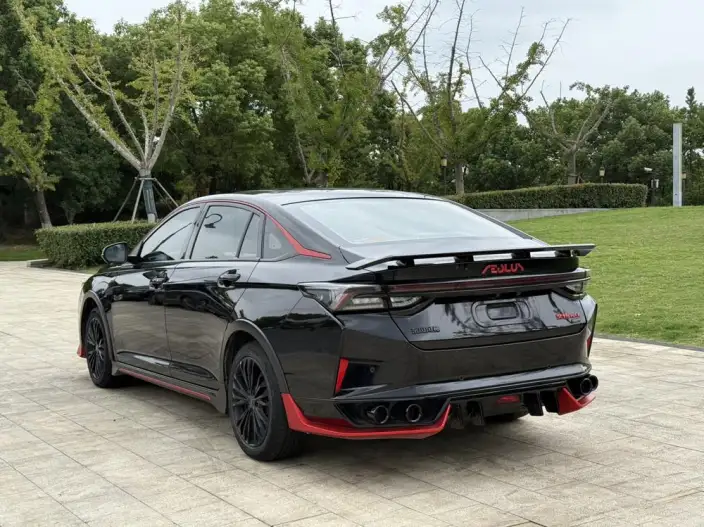 Yixuan Max 2022 Model 1.5T Dark Night Edge Edition
