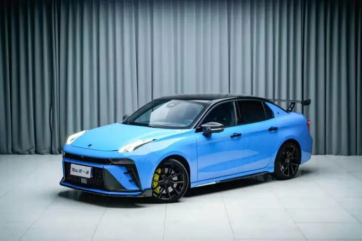 Lynk & Co 03 2023 Model 03+ 2.0TD Automatic Performance Package