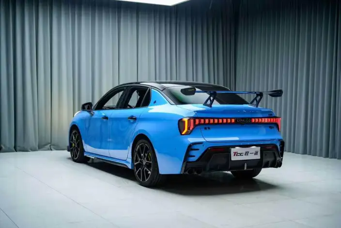 Lynk & Co 03 2023 Model 03+ 2.0TD Automatic Performance Package