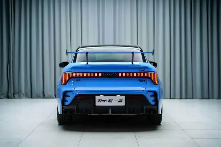 Lynk & Co 03 2023 Model 03+ 2.0TD Automatic Performance Package