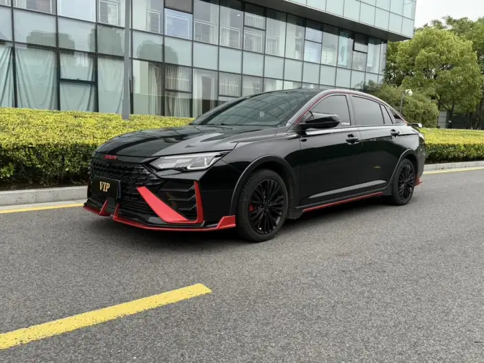 Yixuan Max 2022 Model 1.5T Dark Night Edge Edition