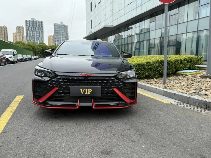 Yixuan Max 2022 Model 1.5T Dark Night Edge Edition