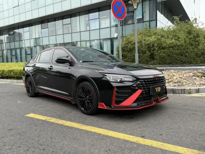 Yixuan Max 2022 Model 1.5T Dark Night Edge Edition