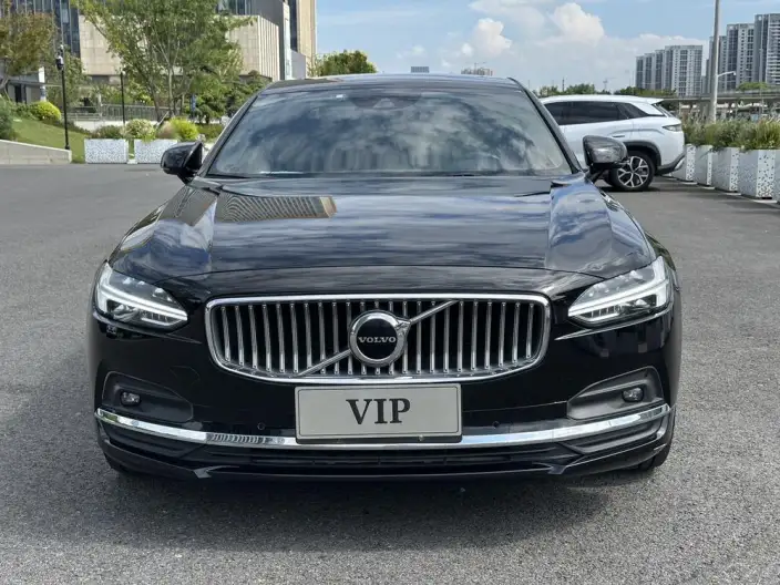 Volvo S90 2021 Model B5 Smart Range Deluxe Edition