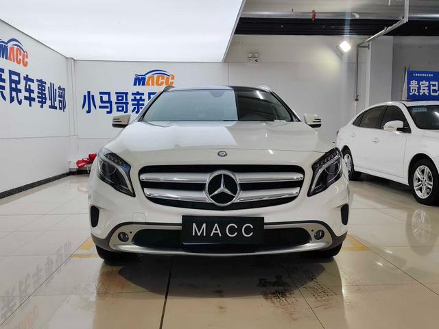 Mercedes-Benz GLA 2017 GLA 220 4MATIC Fashion – фото 2