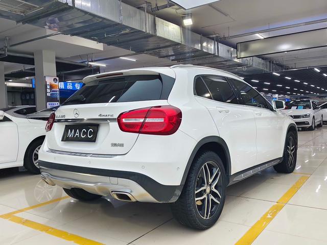 Mercedes-Benz GLA 2017 GLA 220 4MATIC Fashion – фото 9