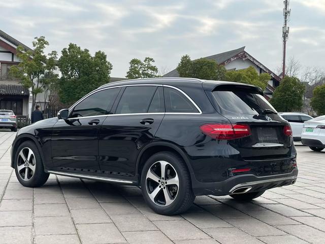 Mercedes-Benz GLC 2017 GLC 260 4MATIC Luxury – фото 8