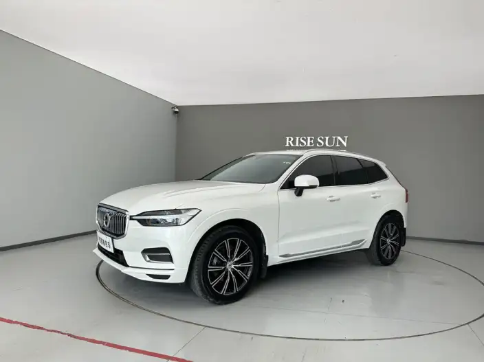 Volvo XC60 2021 Model T5 4WD Smart Range Deluxe Edition