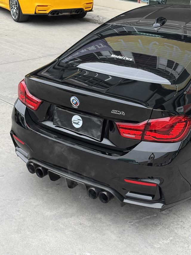 BMW M4 2017 M4 Coupe – фото 4