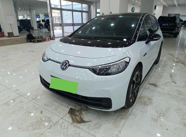 Volkswagen ID.3 2024 Outstanding Edition