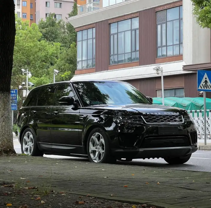 Range Rover Sport 2021 Model 3.0 L6 SE