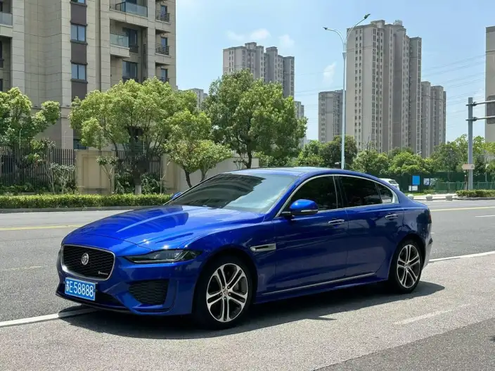 Jaguar XE L 2021 Model 2.0T 200PS R-DYNAMIC Youth Sports Edition