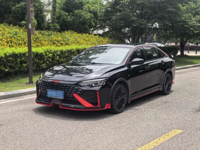 Yixuan Max 2022 Model 1.5T Dark Night Edge Edition