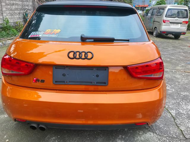 Audi A1 2014 модификация 30 TFSI Fashion – фото 3