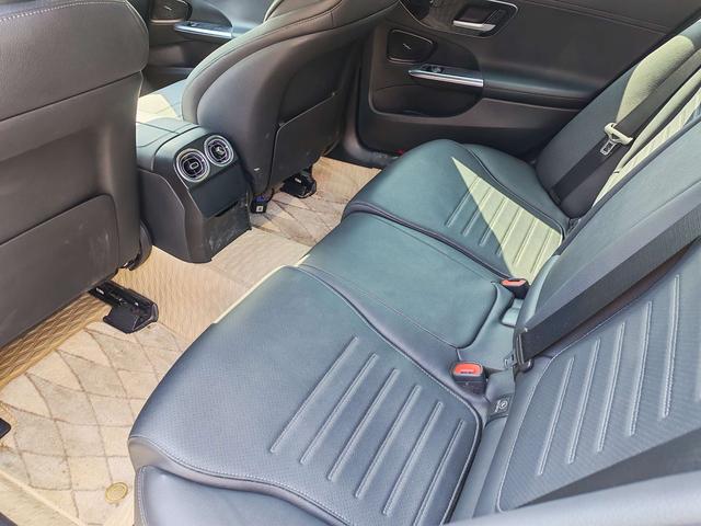 Mercedes-Benz C-Class 2023 C 260 L Sport – фото 5
