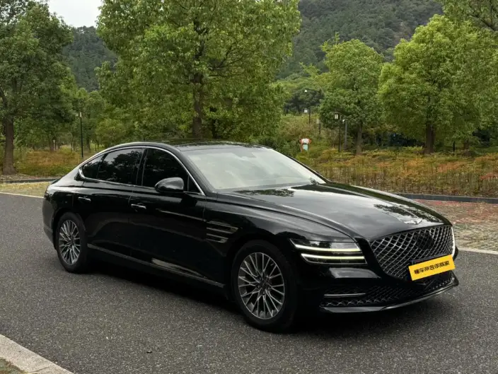 Genesis G80 2023 Model 2.5T 4WD Deluxe Edition