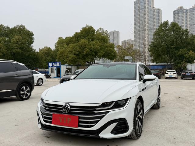 Volkswagen CC 2024 330TSI Dazzling Edition – фото 1